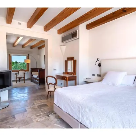 Belvilla By Oyo Ses Rentadores Holiday home Selva (Mallorca)